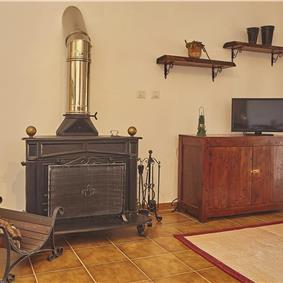 2 bedroom villa with pool, Castellammare del Golfo, sleeps 4